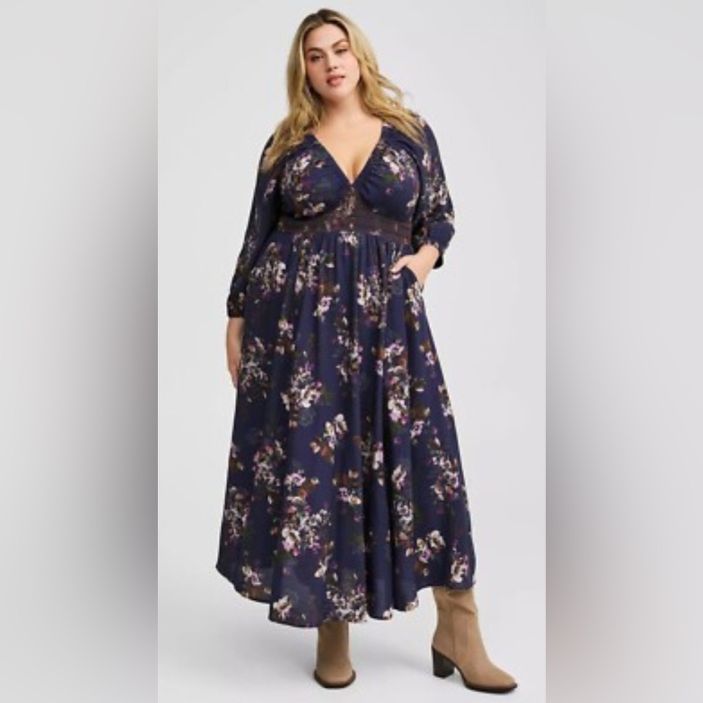 Beautiful Floral Maxi!